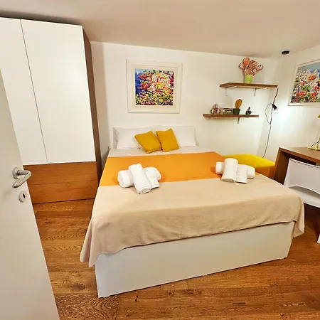 Casa Venezia San Nicola *