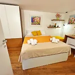 Casa Venezia San Nicola *